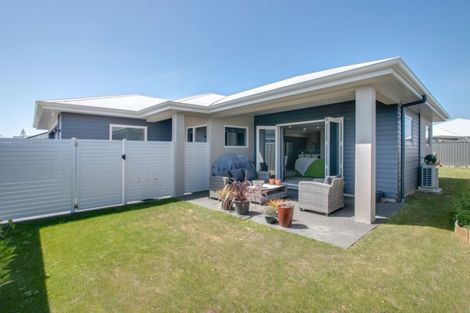 Photo of property in 23 Hurunui Drive, Te Awa, Napier, 4110