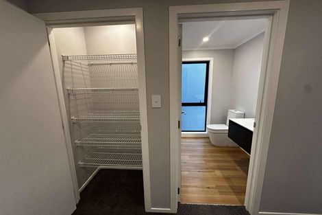 Photo of property in 4 Gloaming Lane, Wallaceville, Upper Hutt, 5018