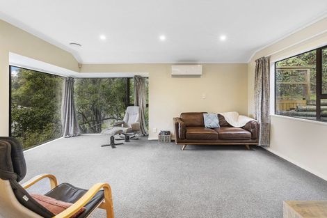 Photo of property in 12 Creswick Terrace, Northland, Wellington, 6012