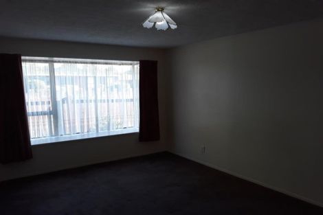 Photo of property in 120 Grahams Road, Burnside, Christchurch, 8053