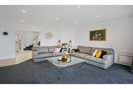 Photo of property in 62a Youngs Road, Papakura, 2110