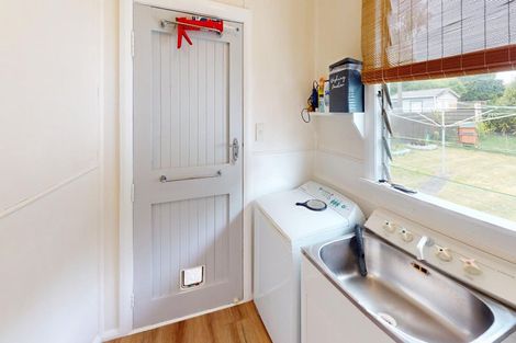 Photo of property in 6 Miles Place, Awapuni, Palmerston North, 4412