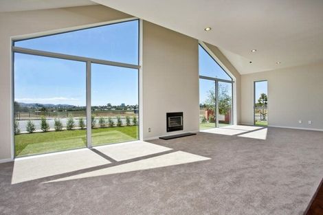 Photo of property in 217 Millwater Parkway, Silverdale, 0932