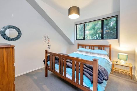 Photo of property in 172 Shaw Road, Oratia, Auckland, 0604