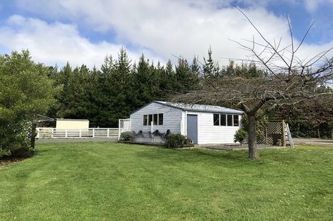 Photo of property in 64 Heatherlea Road West, Levin, 5575