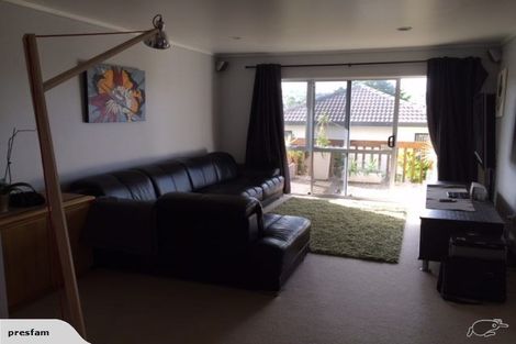 Photo of property in 1/15 Newhaven Terrace, Mairangi Bay, Auckland, 0630