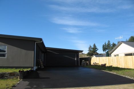 Photo of property in 15 Perrow Street, Wanaka, 9305