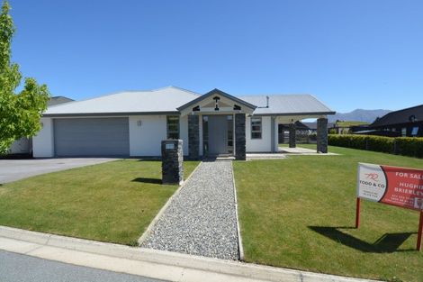 Photo of property in 4 Avalanche Place, Wanaka, 9305