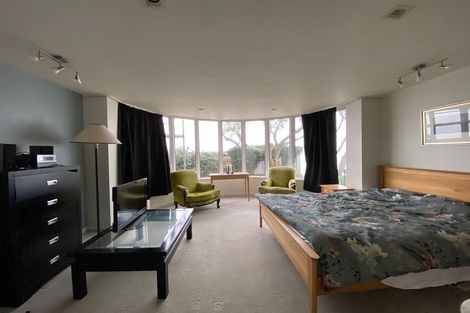 Photo of property in 2 Palliser Road, Roseneath, Wellington, 6011