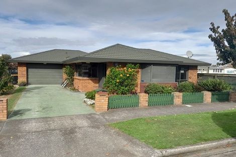 Photo of property in 32 Beresford Street, Takaro, Palmerston North, 4410