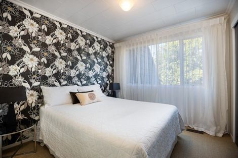 Photo of property in 8 Saint Ives Grove, Whalers Gate, New Plymouth, 4310