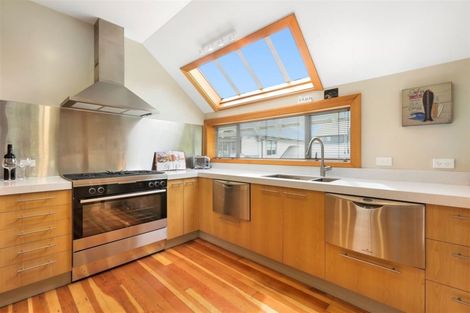 Photo of property in 20 Marriner Street, Sumner, Christchurch, 8081