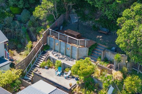 Photo of property in 71 Muritai Road, Eastbourne, Lower Hutt, 5013