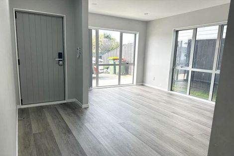 Photo of property in 75 Marendellas Drive, Bucklands Beach, Auckland, 2014