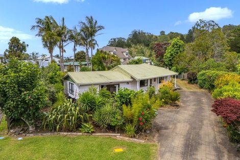 Photo of property in 8 Parkland Place, Whitianga, 3510