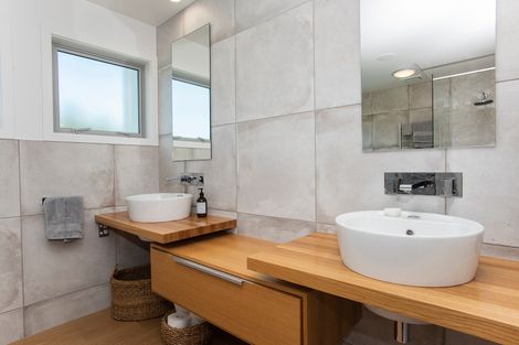 Photo of property in 2 Frances Street, Okitu, Gisborne, 4010