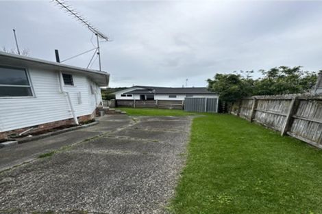 Photo of property in 16 Linley Place, Hillcrest, Auckland, 0627
