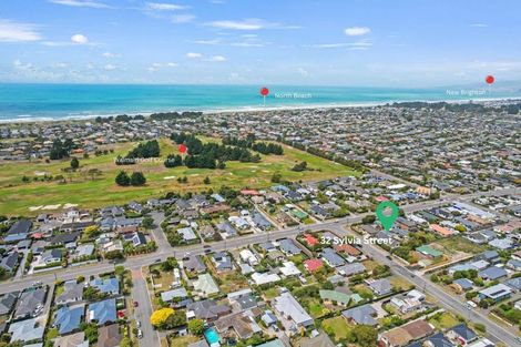 Photo of property in 32 Sylvia Street, Parklands, Christchurch, 8083