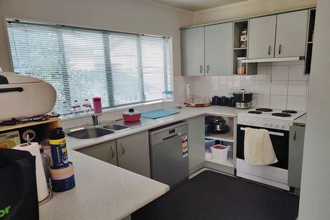 Photo of property in 4 Lendenfeld Drive, Papatoetoe, Auckland, 2025