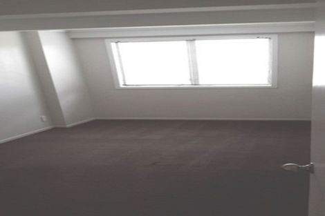 Photo of property in 12 Ronald Place, Manurewa, Auckland, 2102