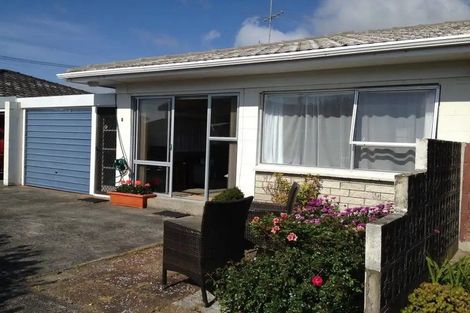 Photo of property in 2/29 Pine Road, Orewa, 0931