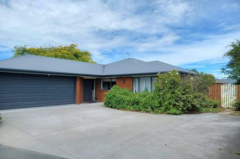 Photo of property in 53 Coolspring Way, Redwood, Christchurch, 8051