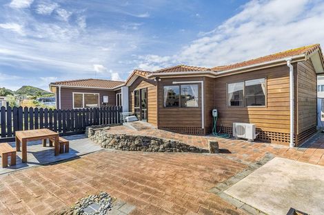 Photo of property in 3/4u Richard Street, Titahi Bay, Porirua, 5022