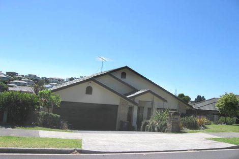 Photo of property in 10 Phoebe Meikle Place, Torbay, Auckland, 0630