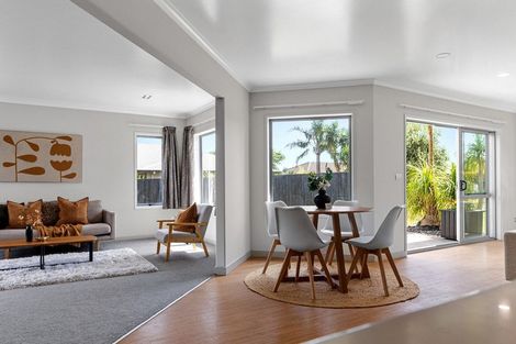 Photo of property in 13 Olive Close, Omokoroa, 3114