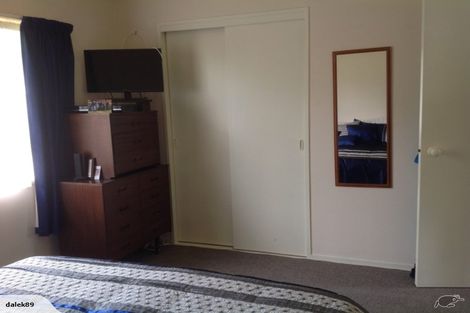 Photo of property in 100 Oakfield Crescent, Pukete, Hamilton, 3200