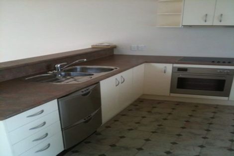 Photo of property in 32 Firth Terrace, Karori, Wellington, 6012