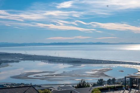 Photo of property in 10 Stoneyridge Close, Mount Pleasant, Christchurch, 8081