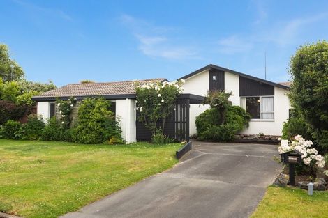 Photo of property in 7 Brigadoon Place, Avonhead, Christchurch, 8042
