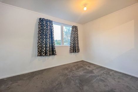 Photo of property in 35 Takapu Street, Henderson, Auckland, 0612
