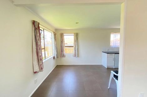 Photo of property in 39 Casuarina Road, Half Moon Bay, Auckland, 2012