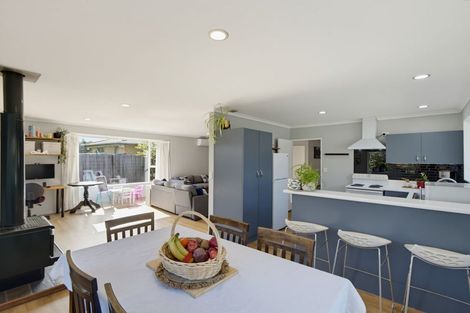 Photo of property in 5a Woodgrove Avenue, North New Brighton, Christchurch, 8083