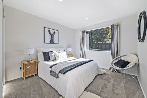 Photo of property in 3/118a Sawyers Arms Road, Northcote, Christchurch, 8052