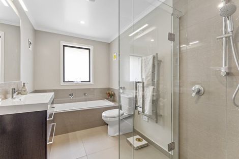 Photo of property in 35 Waipunahau Road, Waikanae, 5036