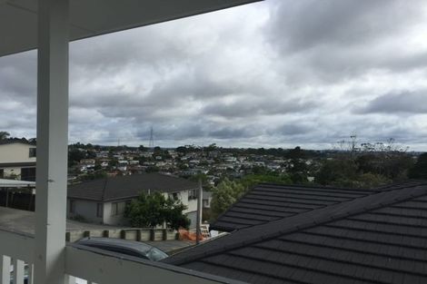 Photo of property in 281 Don Buck Road, Massey, Auckland, 0614