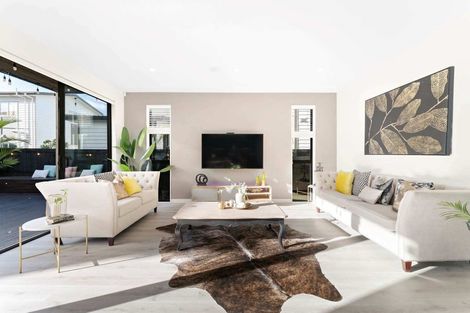 Photo of property in 14 Turret Lane, Hobsonville, Auckland, 0616