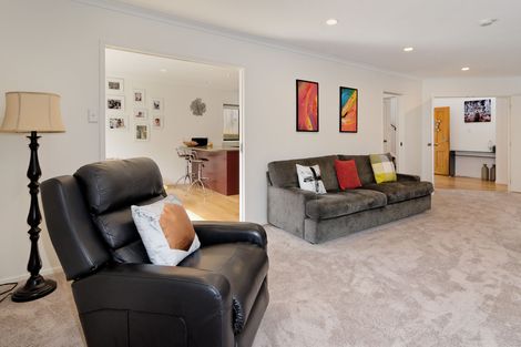 Photo of property in 53a Taunton Terrace, Blockhouse Bay, Auckland, 0600