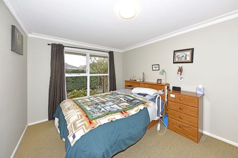 Photo of property in 8 Kingsgate Place, Burnside, Christchurch, 8053
