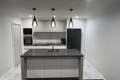 Photo of property in 5 Stratford Court, Fitzherbert, Palmerston North, 4410