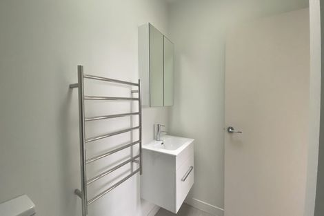 Photo of property in 3/2 Moor Avenue, Te Atatu Peninsula, Auckland, 0610