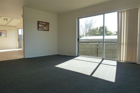 Photo of property in 5/69 Kenderdine Road, Papatoetoe, Auckland, 2025