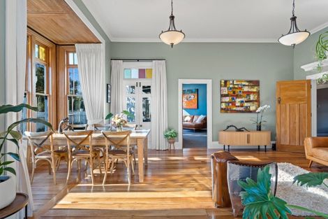 Photo of property in 260-262 High Street North, Carterton, 5713