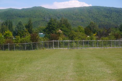 Photo of property in 135 Lisland Drive, Kinloch, Taupo, 3377