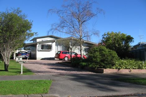 Photo of property in 26 Catlins Crescent, Milson, Palmerston North, 4414