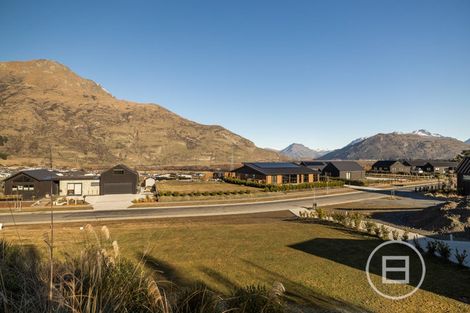 Photo of property in 2 Kahiwi Drive, Lower Shotover, 9304