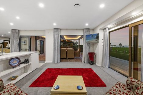 Photo of property in 26 Harbour View Road, Omokoroa, 3114